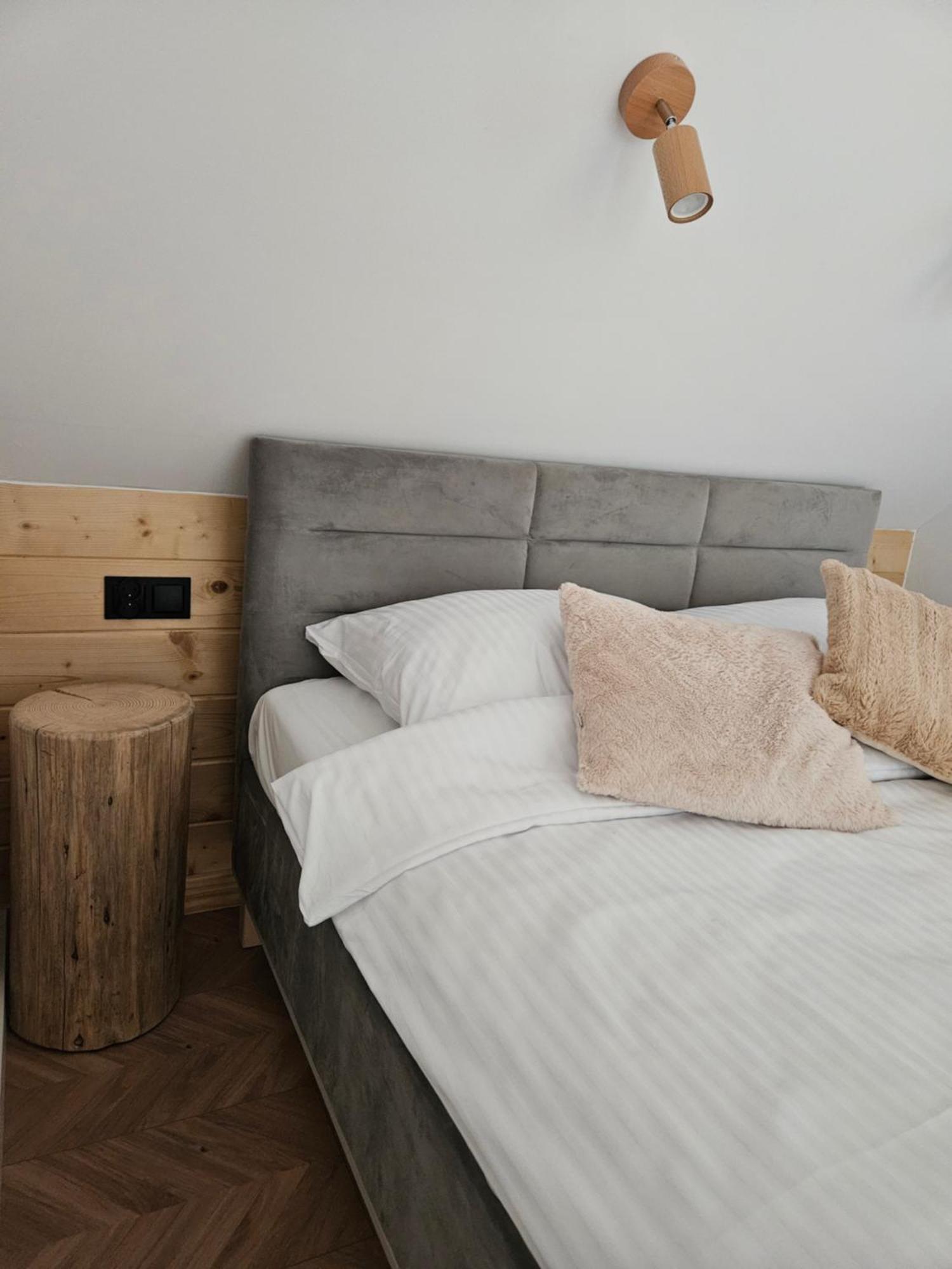 Okno Na Gory Apartamento Klikuszowa Exterior foto